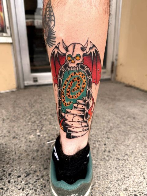 Colour moth and lantern leg piece