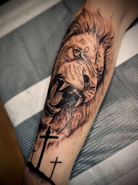 Black and grey lion and crosses sleeve